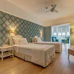 Antmare Hotell 3*