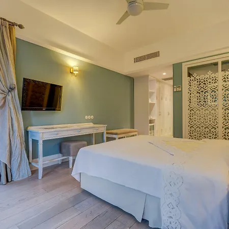Antmare Hotel