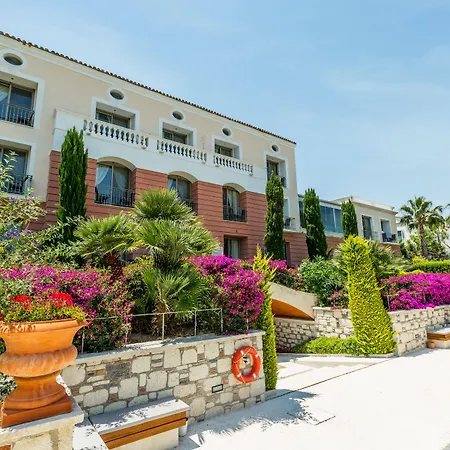 Antmare Hotell 3*