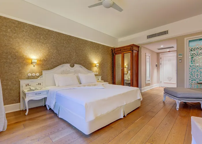 Ξενοδοχείο Antmare 3*